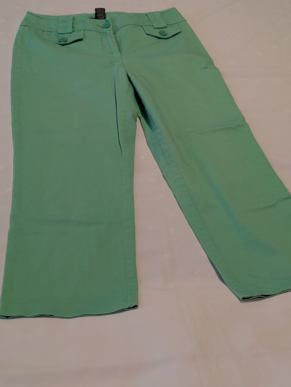 2 Women's New York & Company Mint Green Stretch Capris